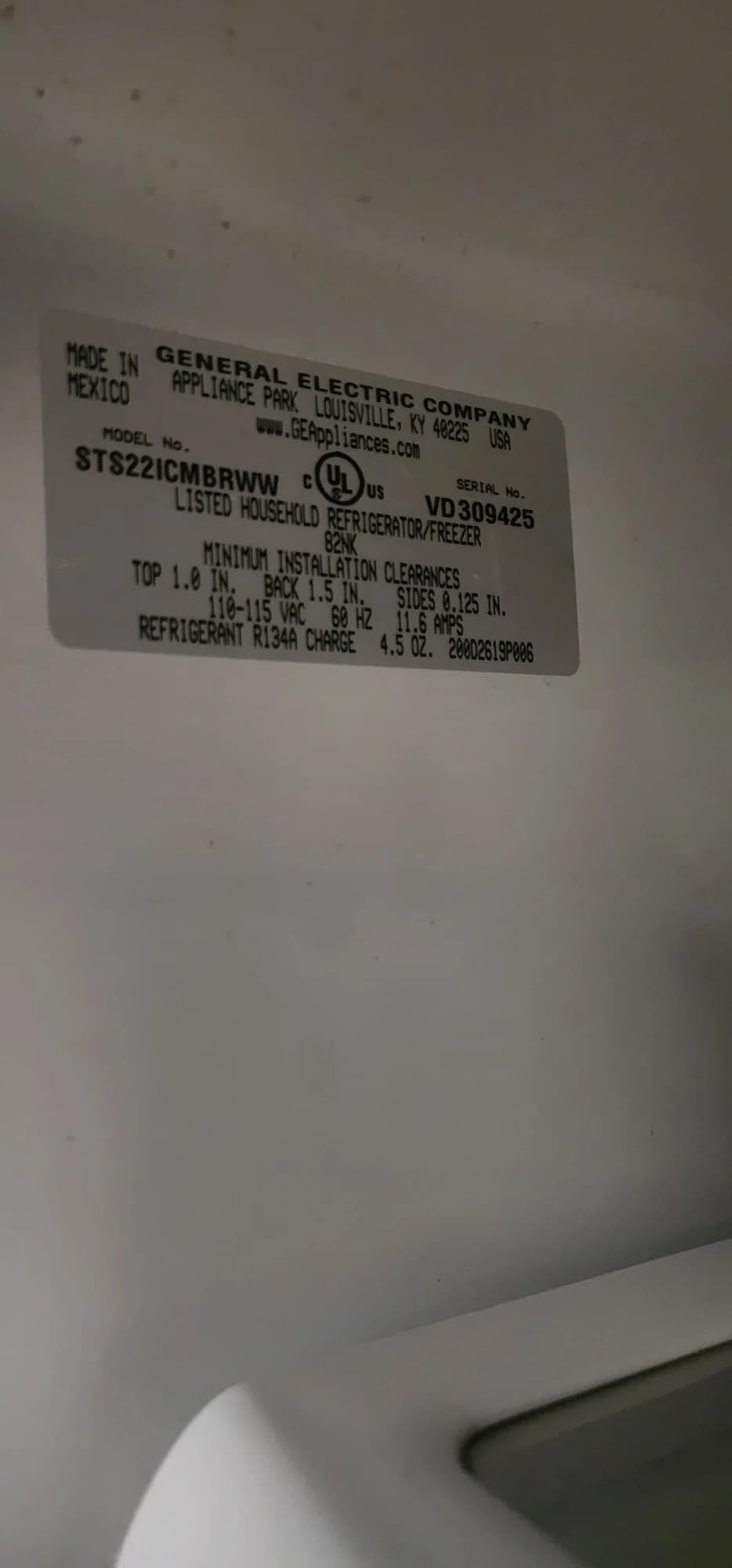 GE refrigerator model label showing STS22ICMBRWW