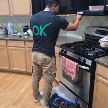 Cooktop repair at the customer's home